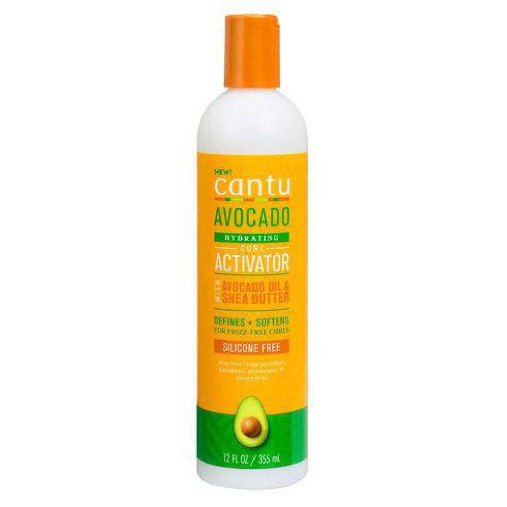Flacone Cantu Avocado Hydrating Curl Activator Cream con tappo arancione. Contiene olio di avocado e burro di karité.