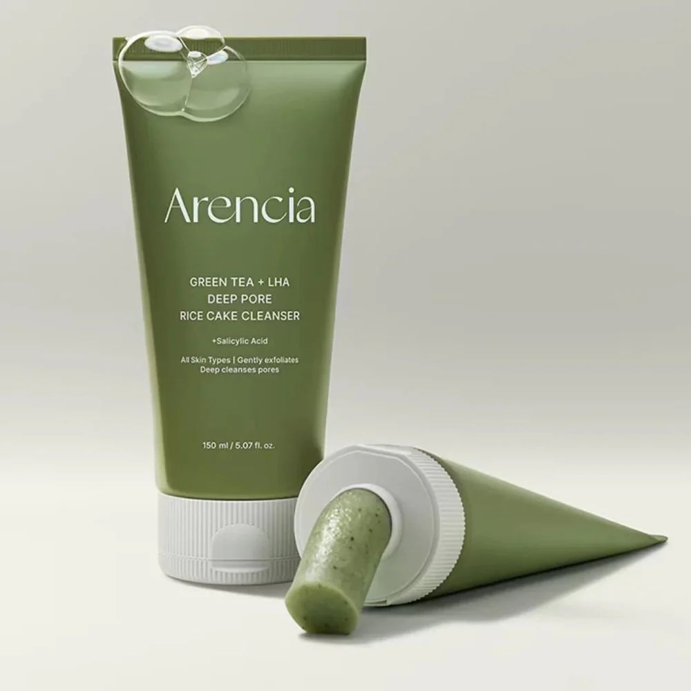 Green Tea + LHA Deep Pore Rice Cake Cleanser