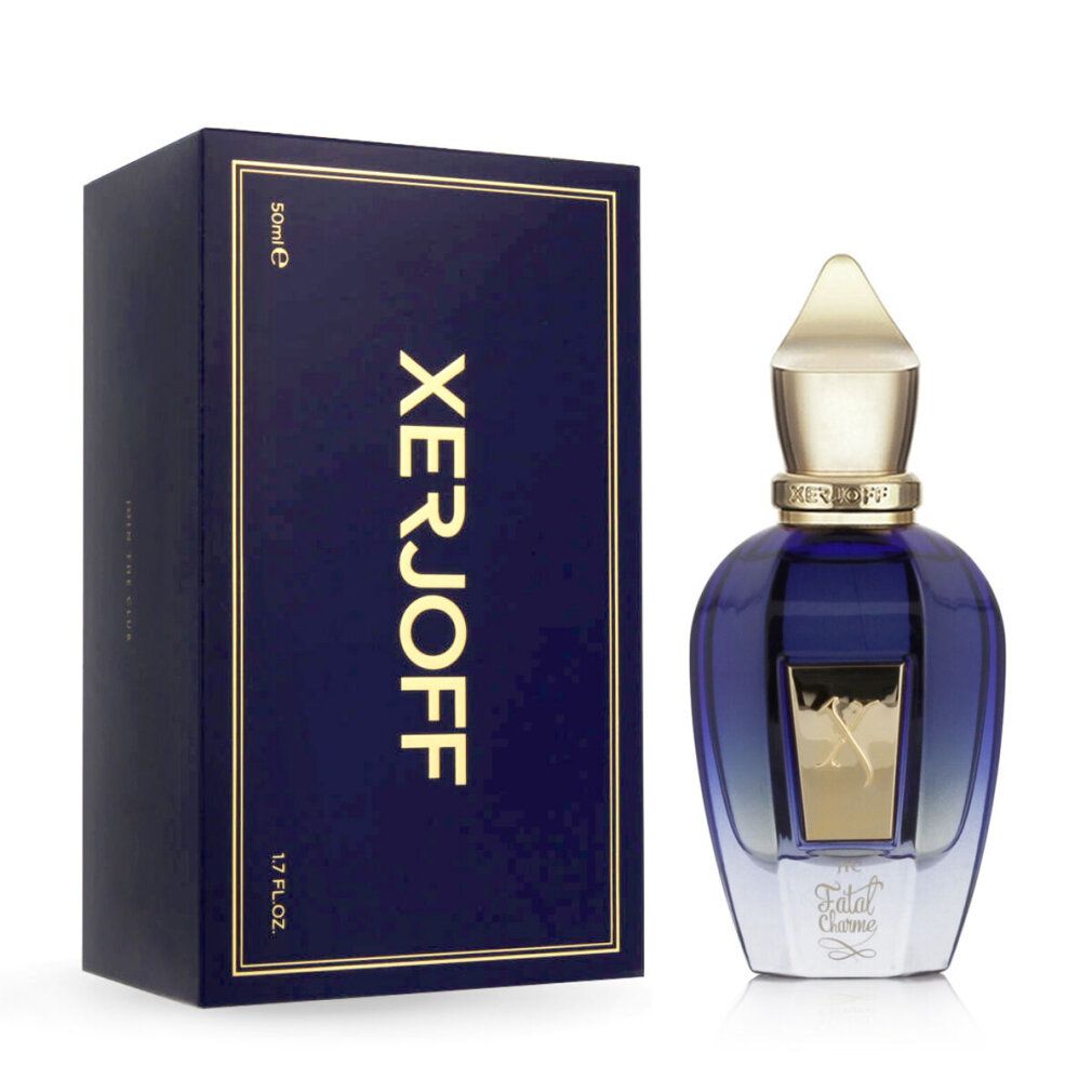 Flacone di profumo blu scuro e scatola. Scritte dorate: XERJOFF, 50ml, 1.7 FL.OZ. Sul flacone: Fatal Charme.