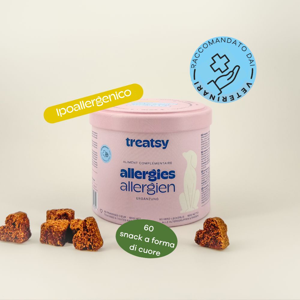 Barattolo rosa con "Treatsy Allergies" per cani. Testo: Allergie, supporta la digestione. Etichetta ipoallergenica.