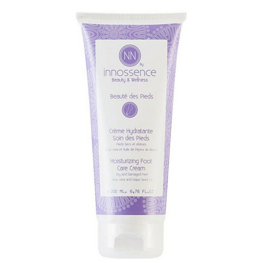 Tubo viola di Innossence Moisturizing Foot Care Cream. Testo: Crème Hydratante, Soin des Pieds, 200 ml.