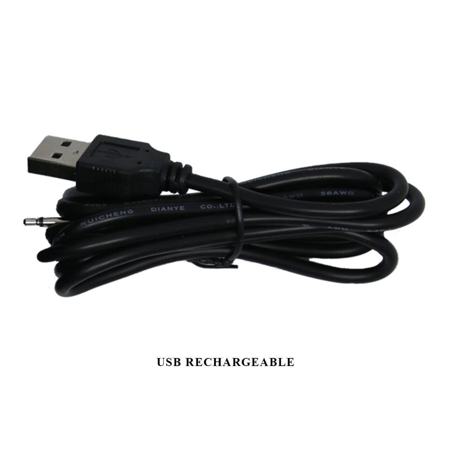 Cavo di ricarica USB nero con una spina e un connettore più piccolo. Sfondo bianco.