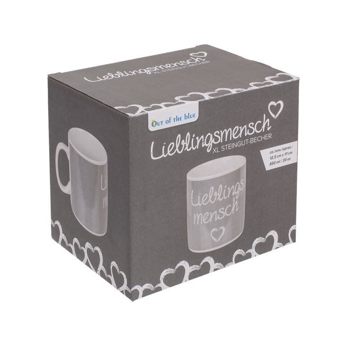 Scatola grigia con tazza. Scritta "Lieblingsmensch" e cuore. Marchio "Out of the blue". Dettagli tazza: 12,5 cm x 11 cm, 850 ml.