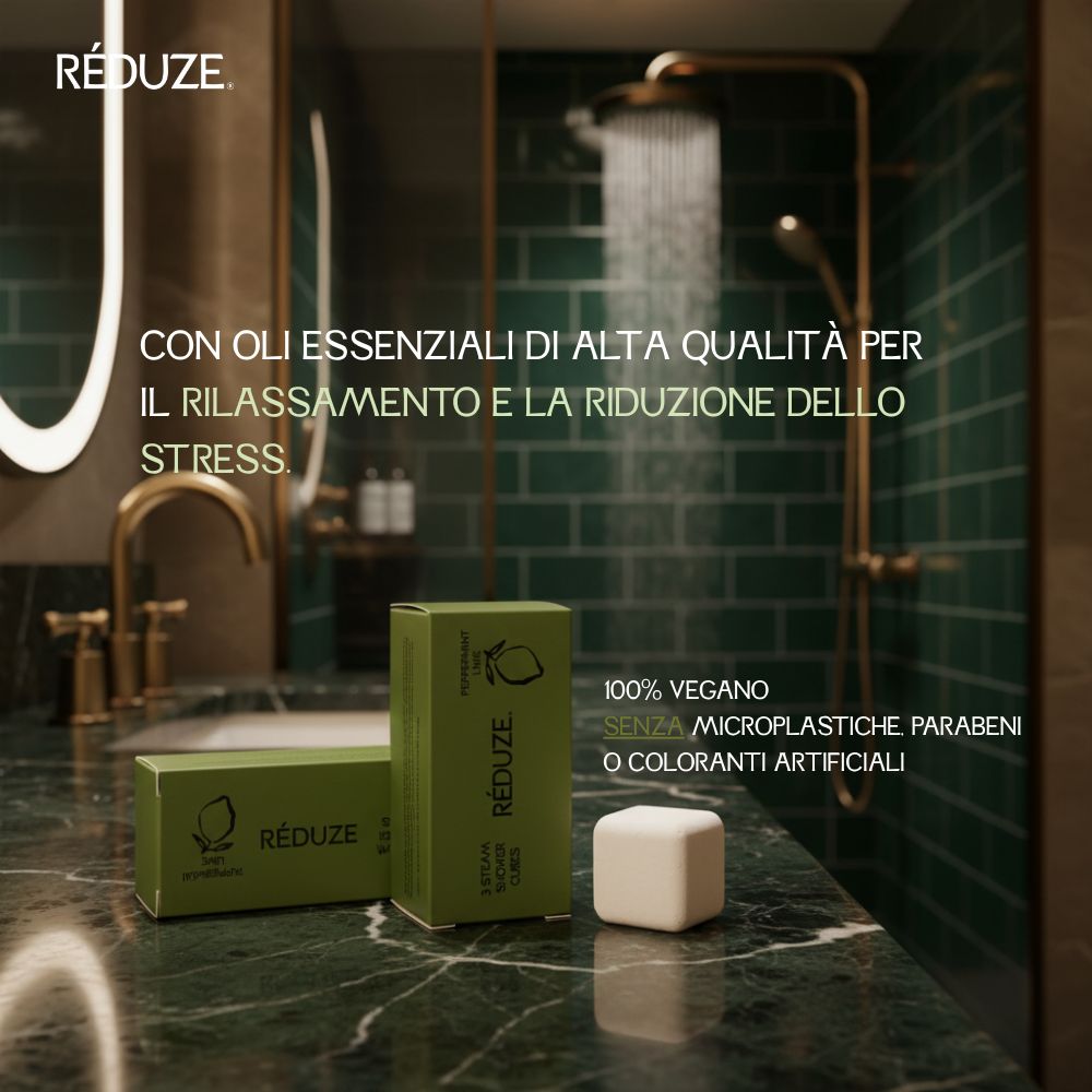 Due scatole verdi e un cubetto doccia. Testo: RÉDUZE. 100% vegano, senza microplastiche.