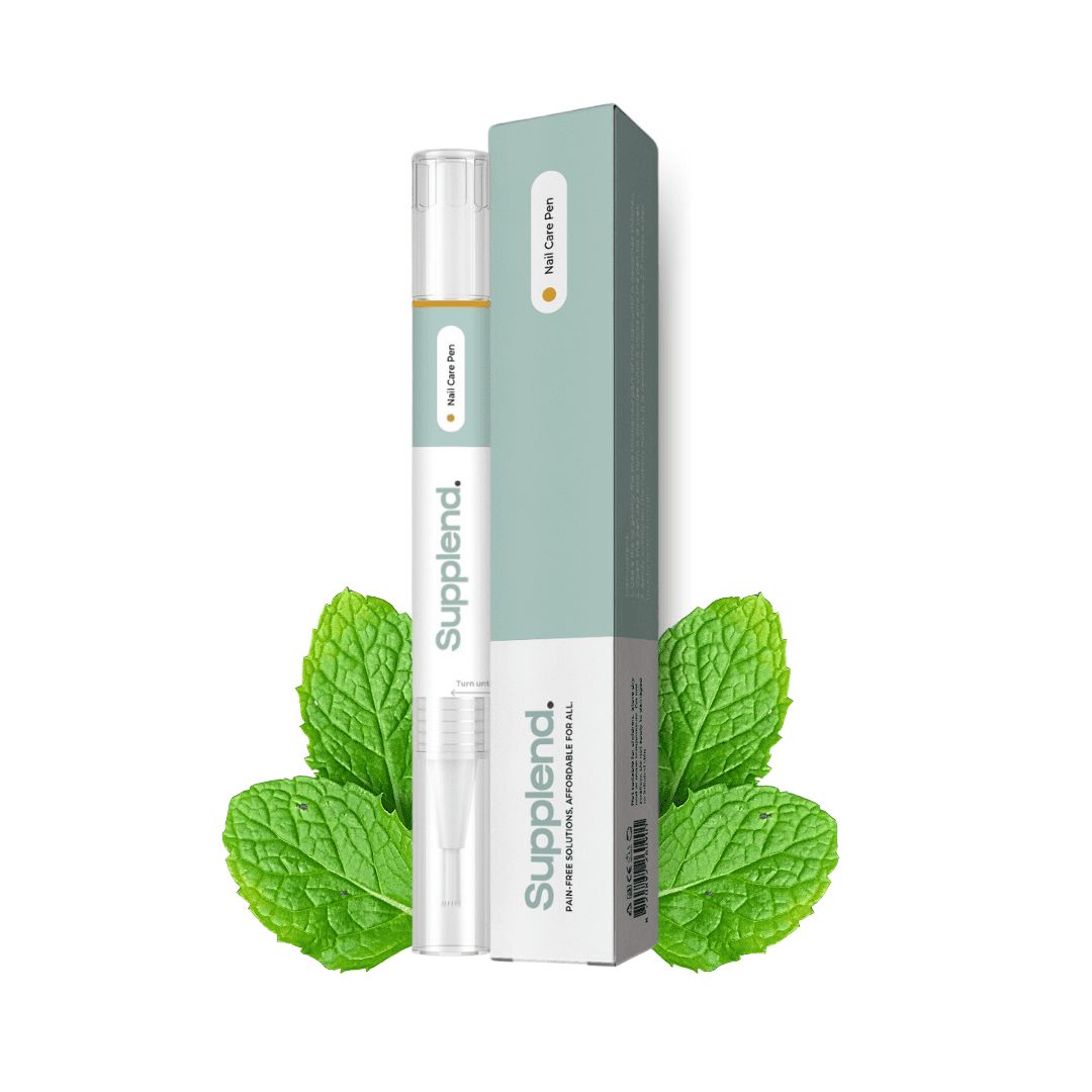 Penna per la cura delle unghie e confezione. Scritta: Supplend. Con foglie di menta. Scritta: Nail Care Pen.