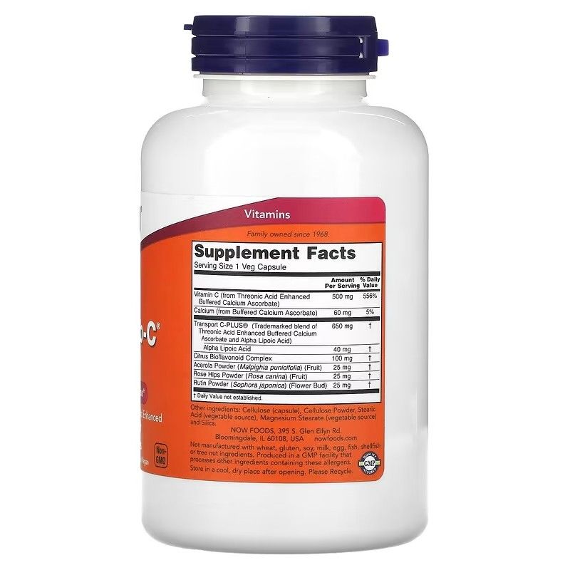 Retro di un flacone bianco. Etichetta con informazioni nutrizionali e ingredienti. Contiene vitamina C.
