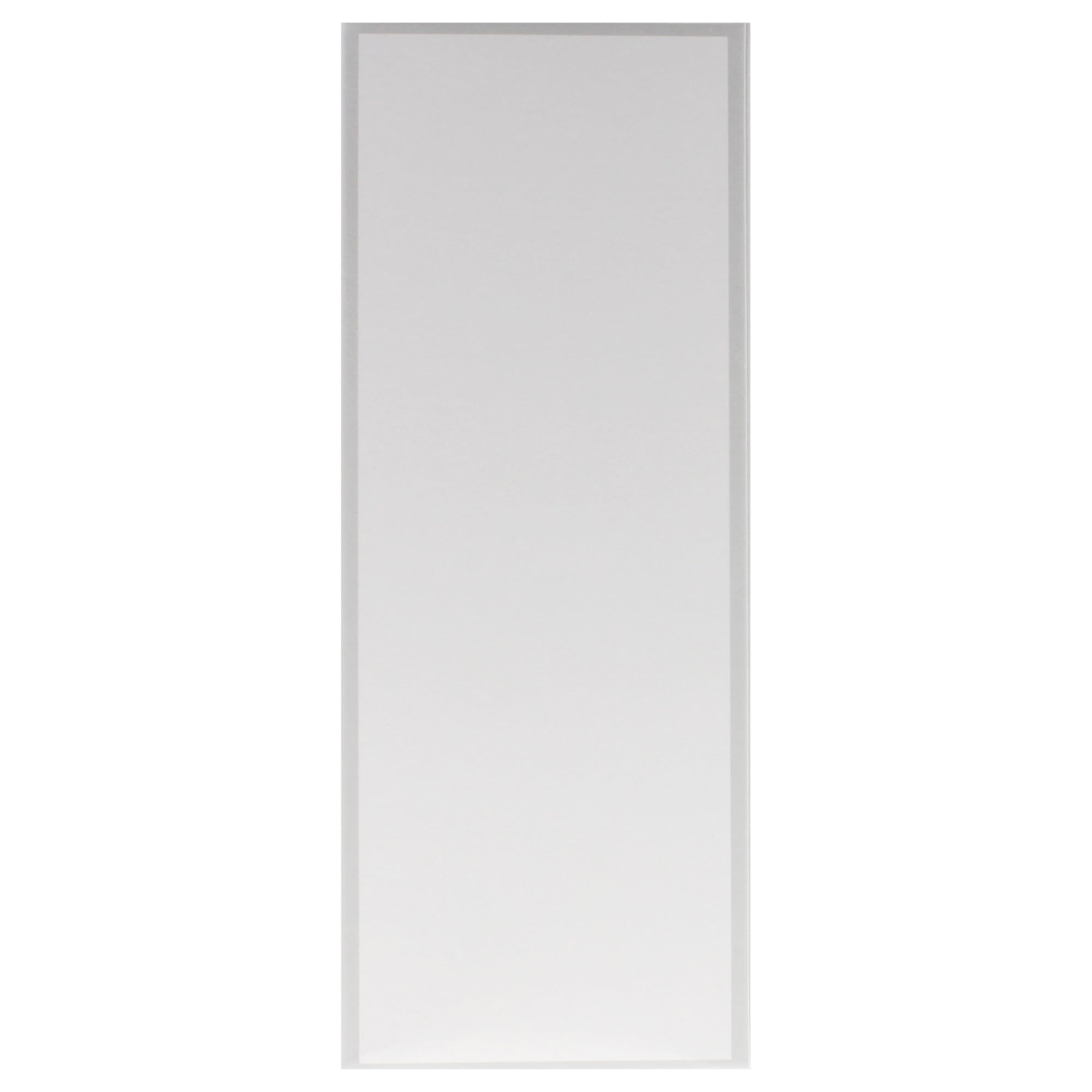 Confezione rettangolare bianca. Nessun altro dettaglio visibile.