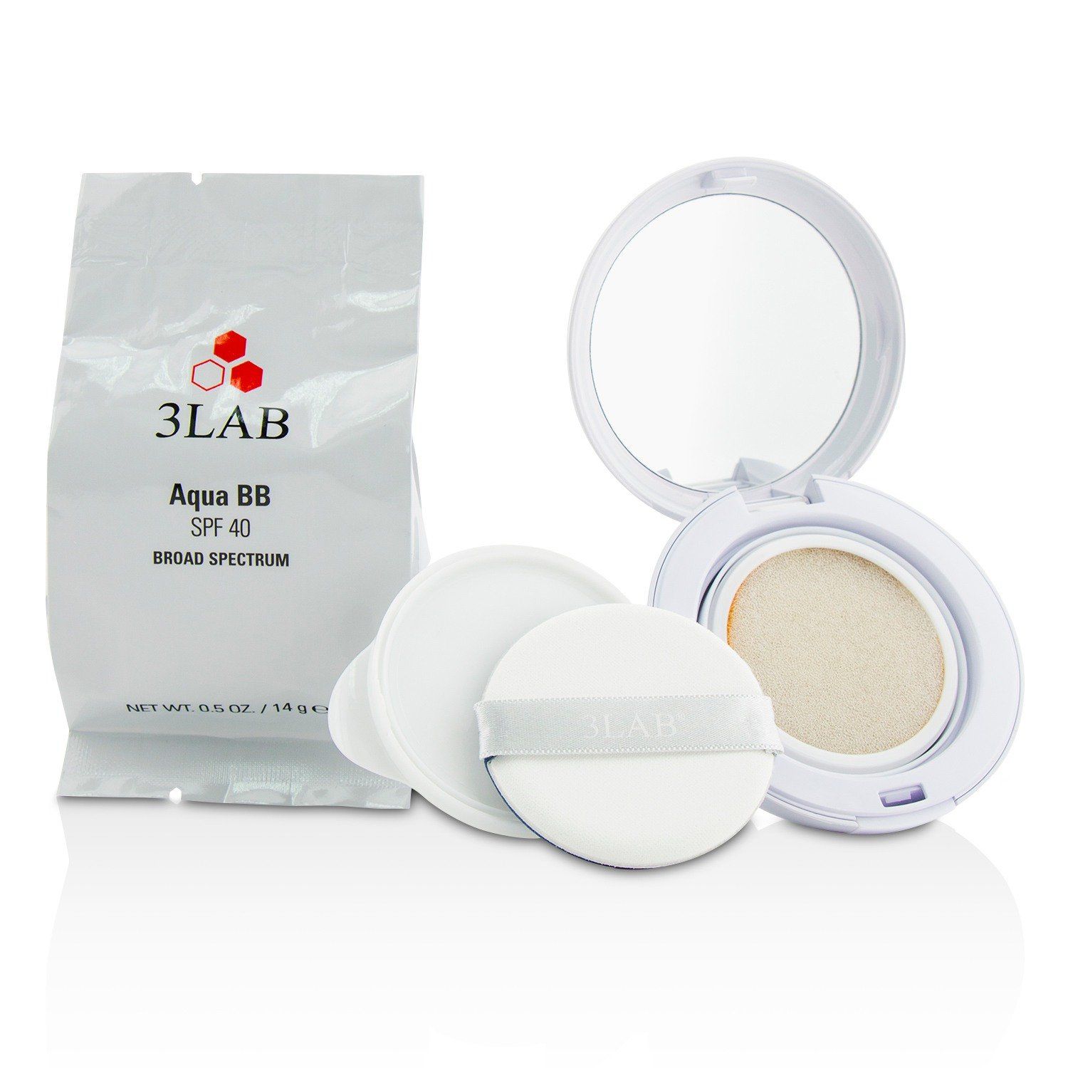 Confezione e contenitore di crema BB. Include piumino e specchio. Scritta: 3LAB Aqua BB SPF 40 Broad Spectrum.