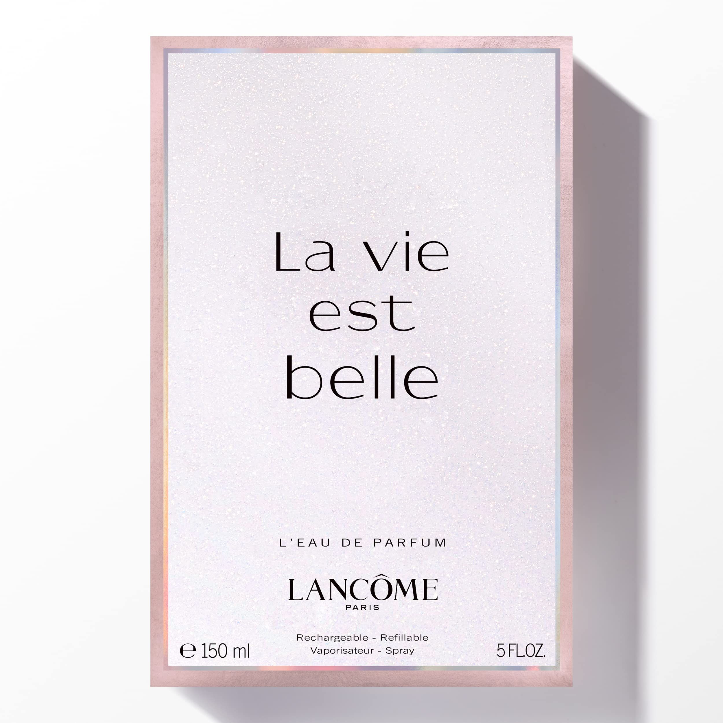 Confezione di La Vie Est Belle Eau de Parfum. Scatola rettangolare con sfumatura rosa. Testo: La vie est belle, 150 ml, 5 FL.OZ.