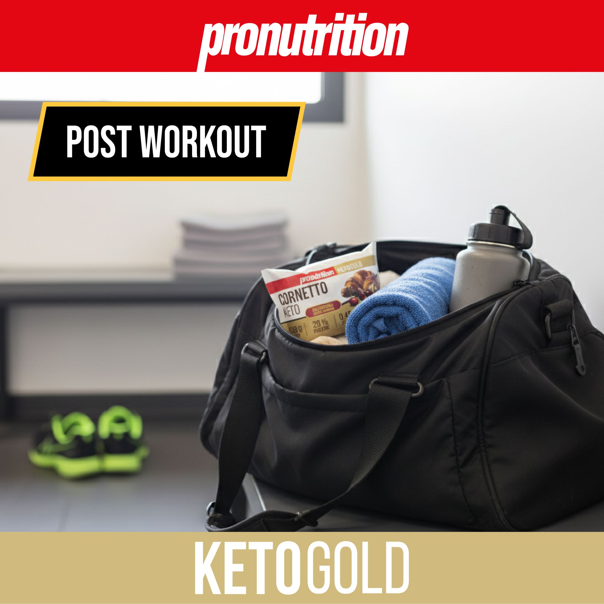 Borsa sportiva con asciugamano, borraccia e scarpe. Confezione Pronutrition Cornetto Keto. Testo: POST WORKOUT, KETOGOLD.