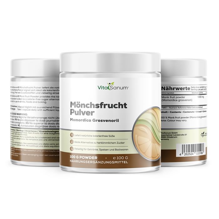 Tre contenitori di polvere di frutto del monaco VitaSanum (Momordica Grosvenorii). Uno davanti, due dietro. 100 g di polvere, integratore alimentare.