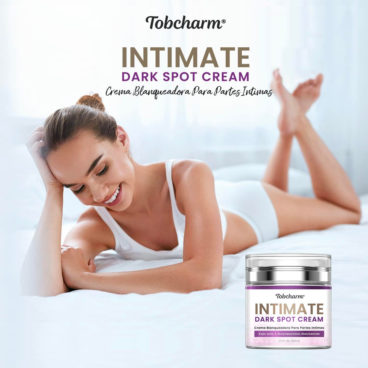 Donna sdraiata sul letto. Vaso di crema. Scritta: Tobcharm Intimate Dark Spot Cream. Ingredienti: Kojic Acid, 4-Butylresorcinol, Niacinamide.