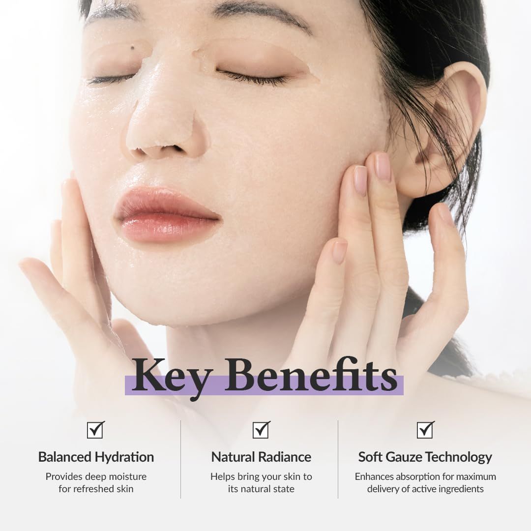 Primo piano di una donna con gli occhi chiusi. Testo: Key Benefits. Idratazione equilibrata, Luminosità naturale, Tecnologia Soft Gauze.
