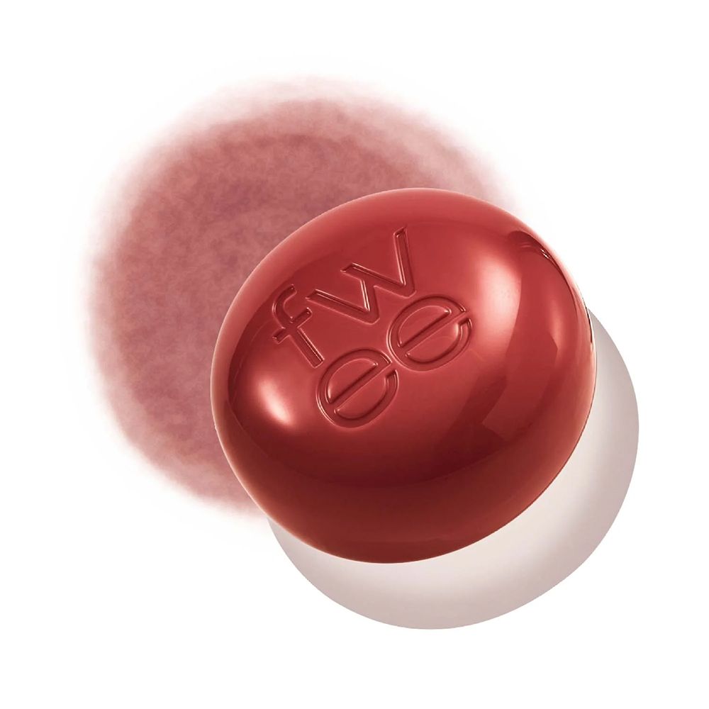 Vasetto rotondo rosso per labbra e guance con logo in rilievo.