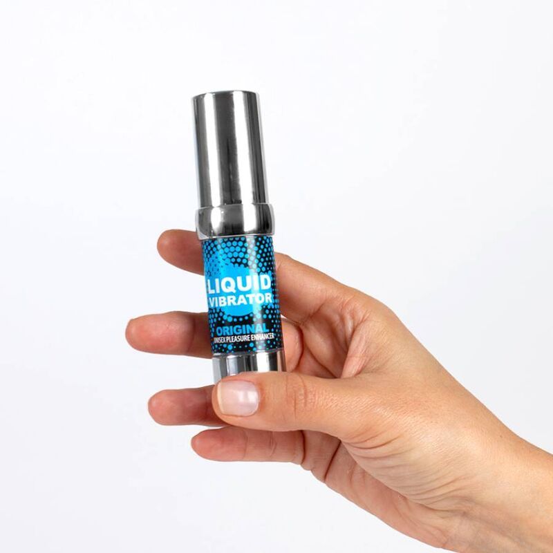 Secret Play Liquid Vibrator Original (15 ml) in mano.