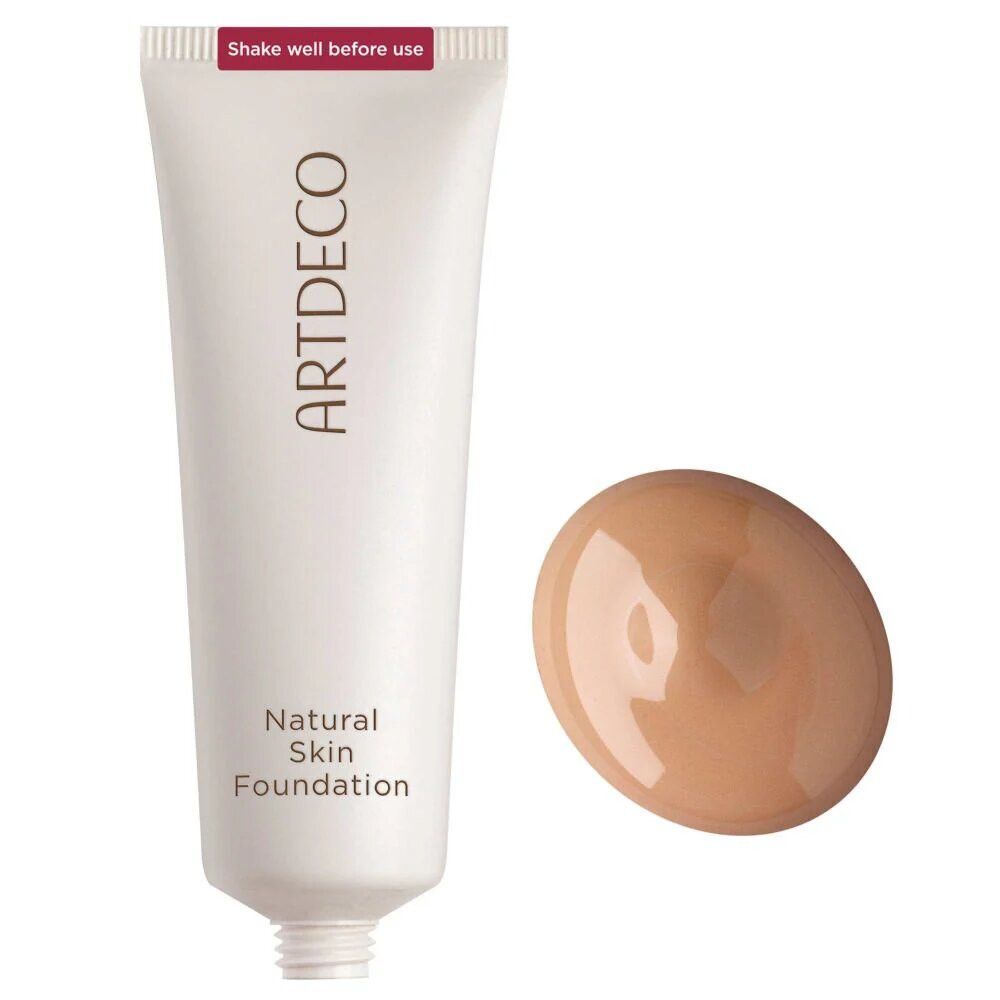 Fondotinta Artdeco Natural Skin con swatch color beige medio neutro.