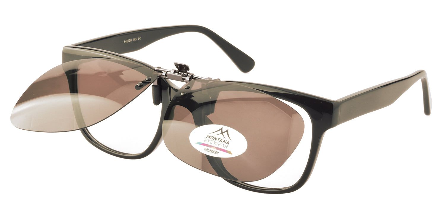 Occhiali neri con occhiali da sole clip-on marroni. Logo "MONTANA EYEWEAR POLARIZED".