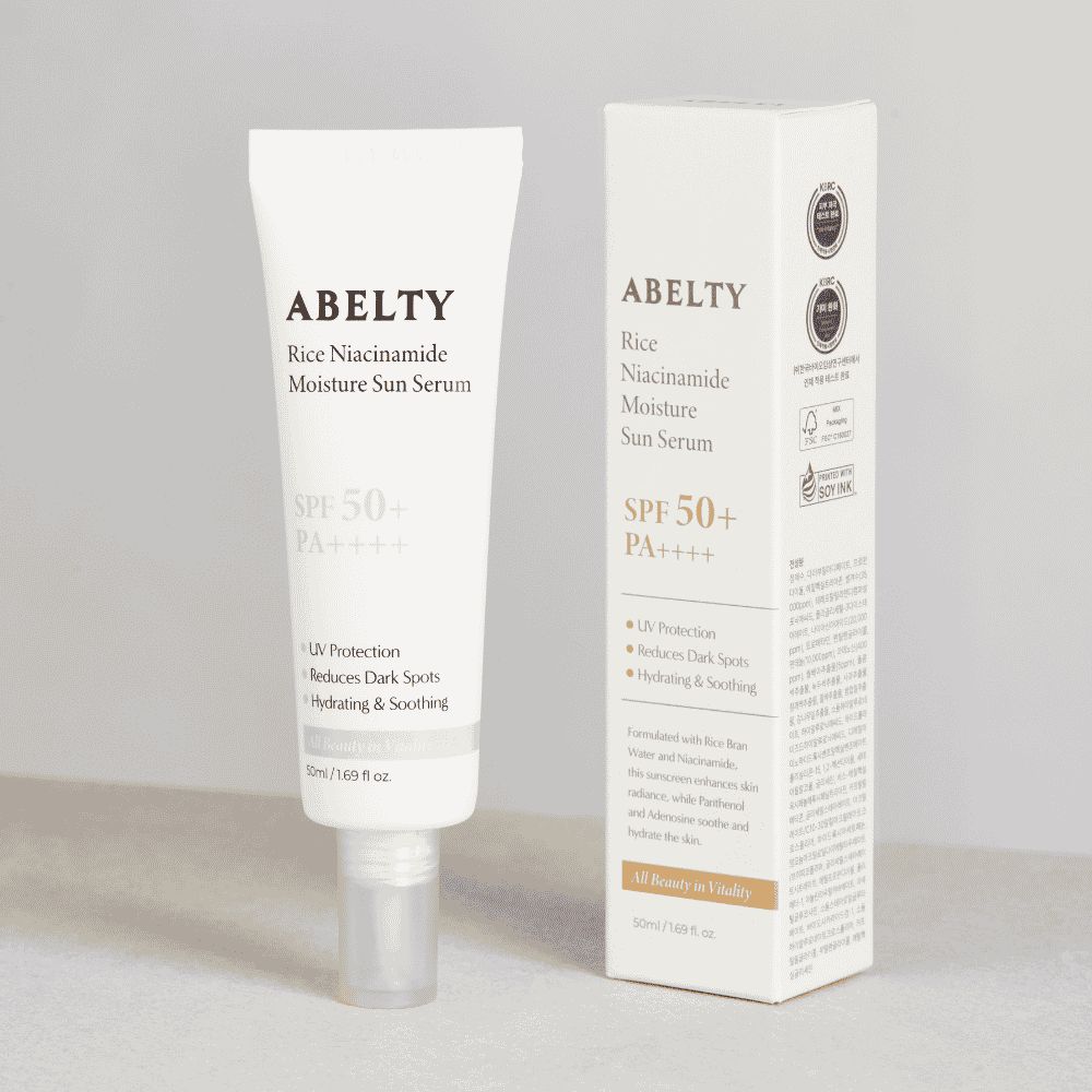 ABELTY Rice Niacinamide Moisture Sun Serum in tubo e confezione bianchi.