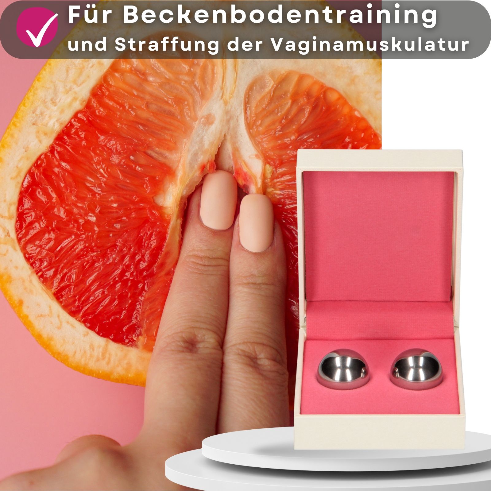 Due sfere metalliche in una scatola. Scritta: allenamento pavimento pelvico e tonificazione della muscolatura vaginale. Scatola su piedistallo.