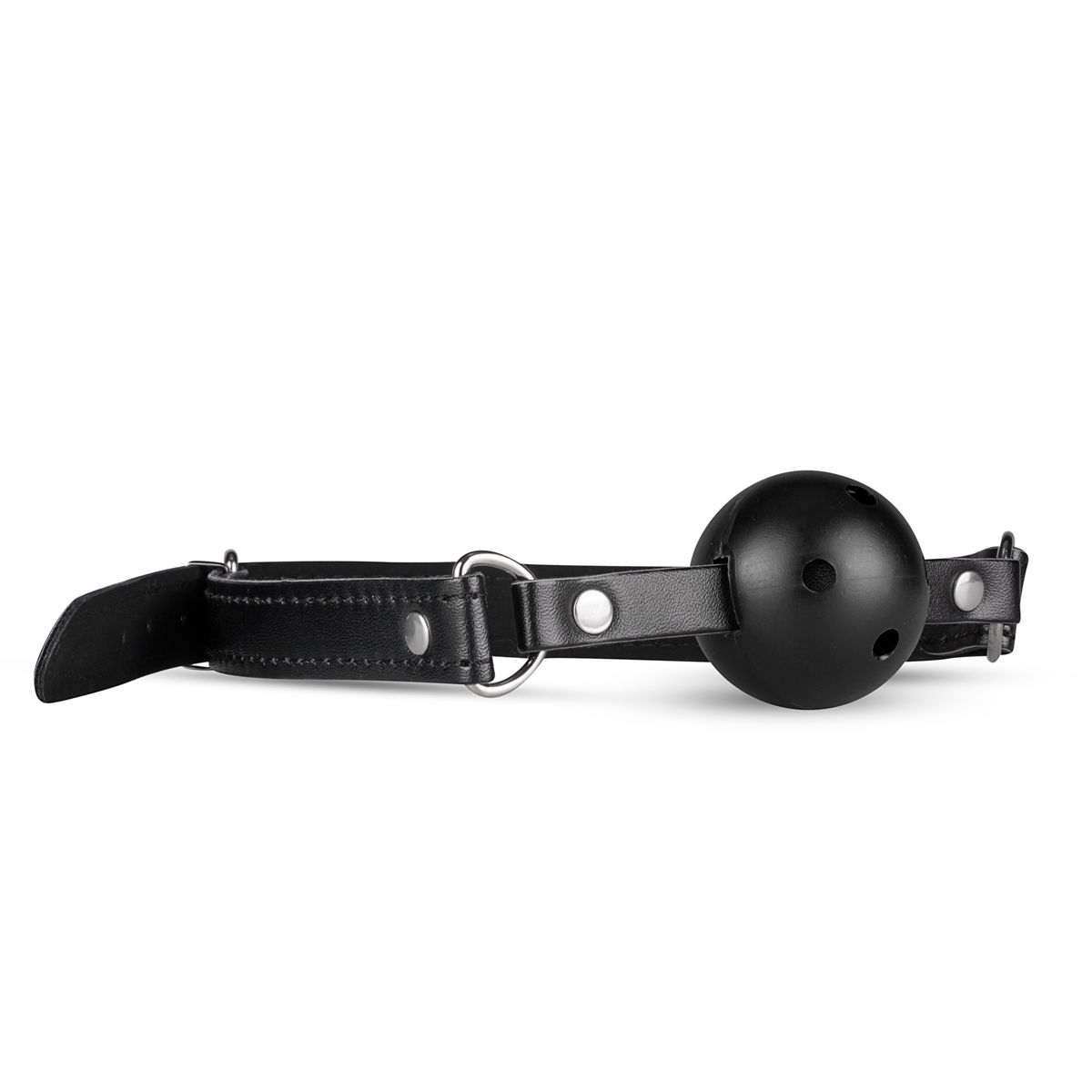 Gag nero in pelle e metallo. Sfera con fori, cinturini con fibbia e anello. Vista dettagliata.