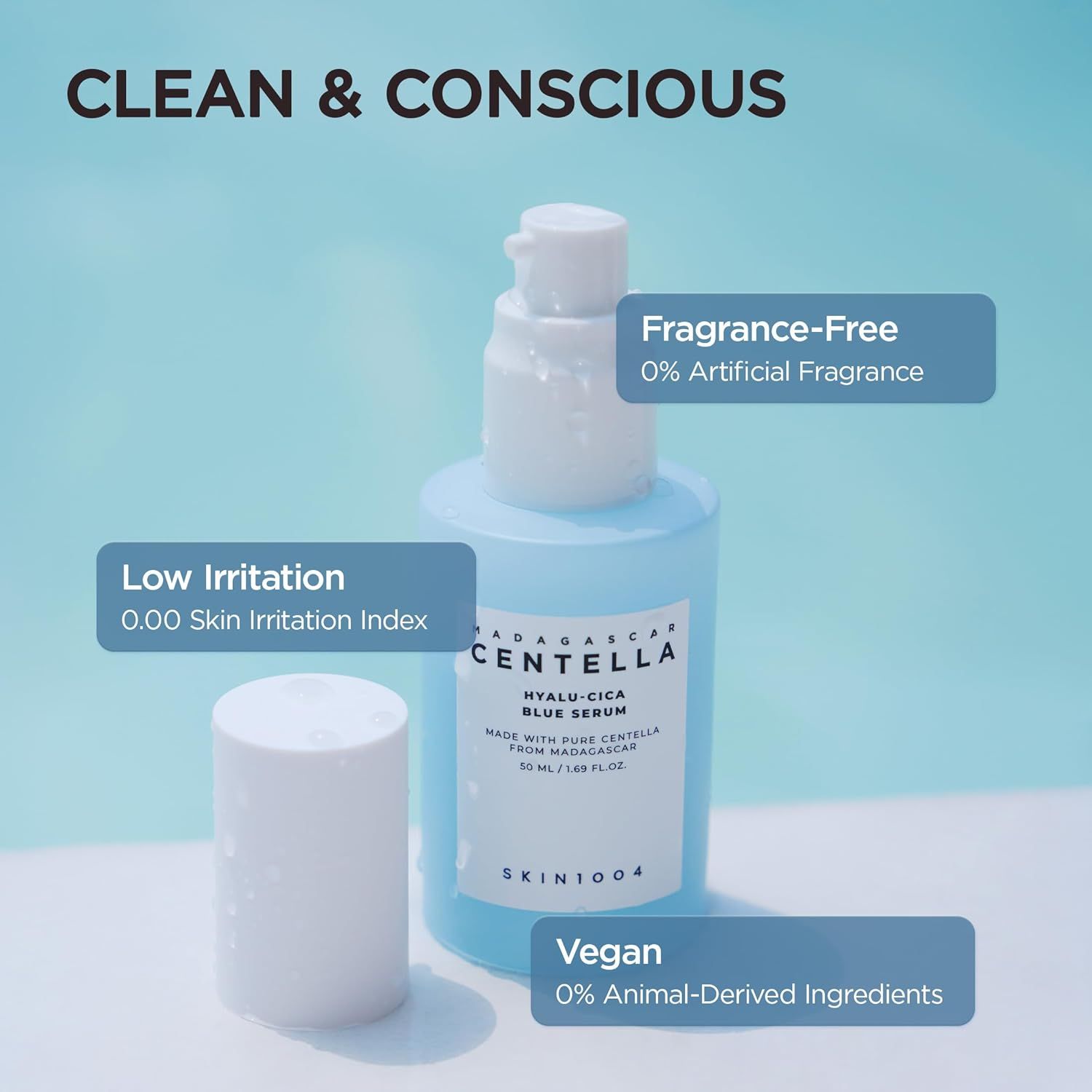 Siero blu chiaro con tappo bianco. Testo: HYALU-CICA BLUE SERUM. SKIN1004. Testo: Senza profumo, bassa irritazione, vegano.