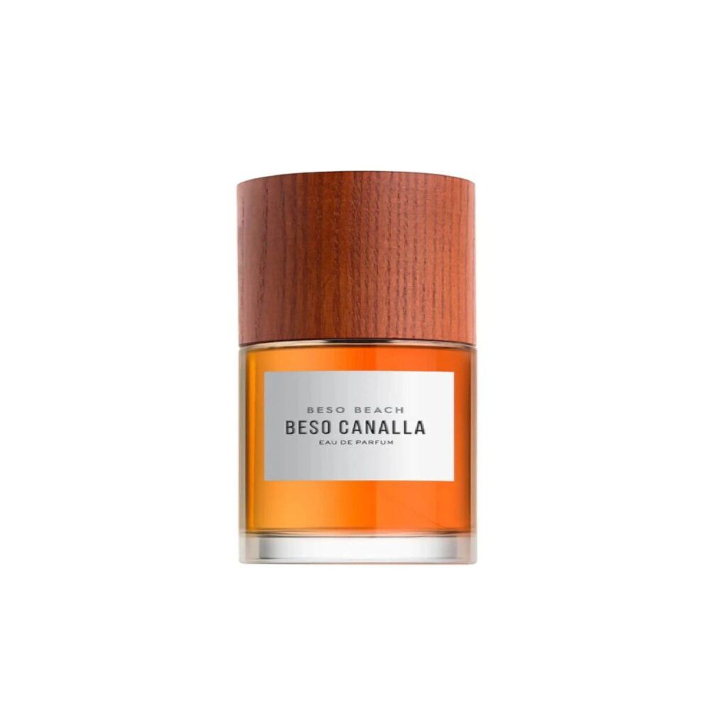 Flacone di profumo con tappo in legno. Etichetta "BESO BEACH BESO CANALLA". Eau de Parfum.