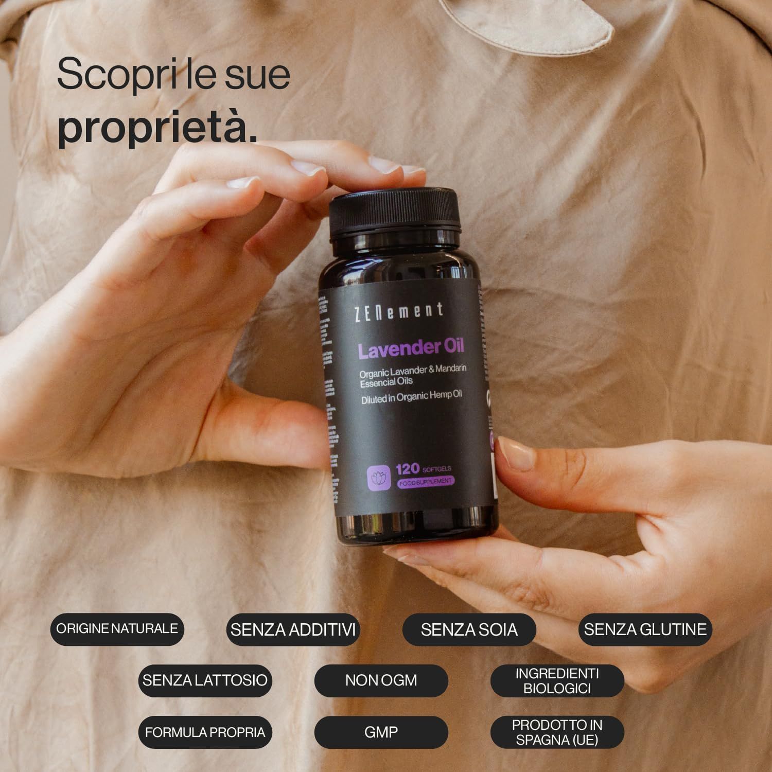 Flacone nero di capsule Zenement Lavendelöl. Mano che tiene il flacone. Testo: "120 capsule".