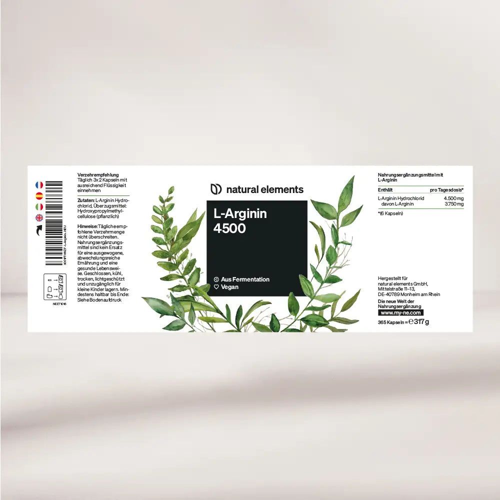 Etichetta bianca con testo e foglie verdi. Scritta: L-Arginina 4500. Marchio: natural elements. Contiene informazioni e valori nutrizionali.