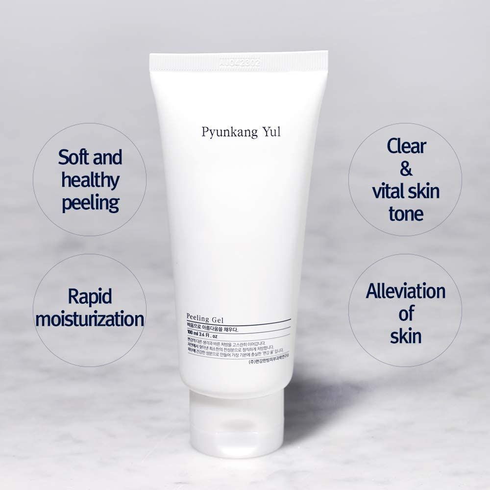 Tubo bianco Pyunkang Yul Peeling Gel. Cerchi con testo: peeling delicato, pelle chiara, idratazione rapida.