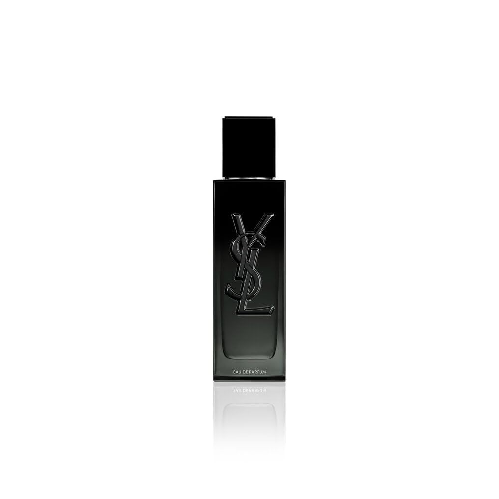 Flacone nero YSL Myslf Eau de Parfum. Tappo nero, logo argentato. Testo: Eau de Parfum.