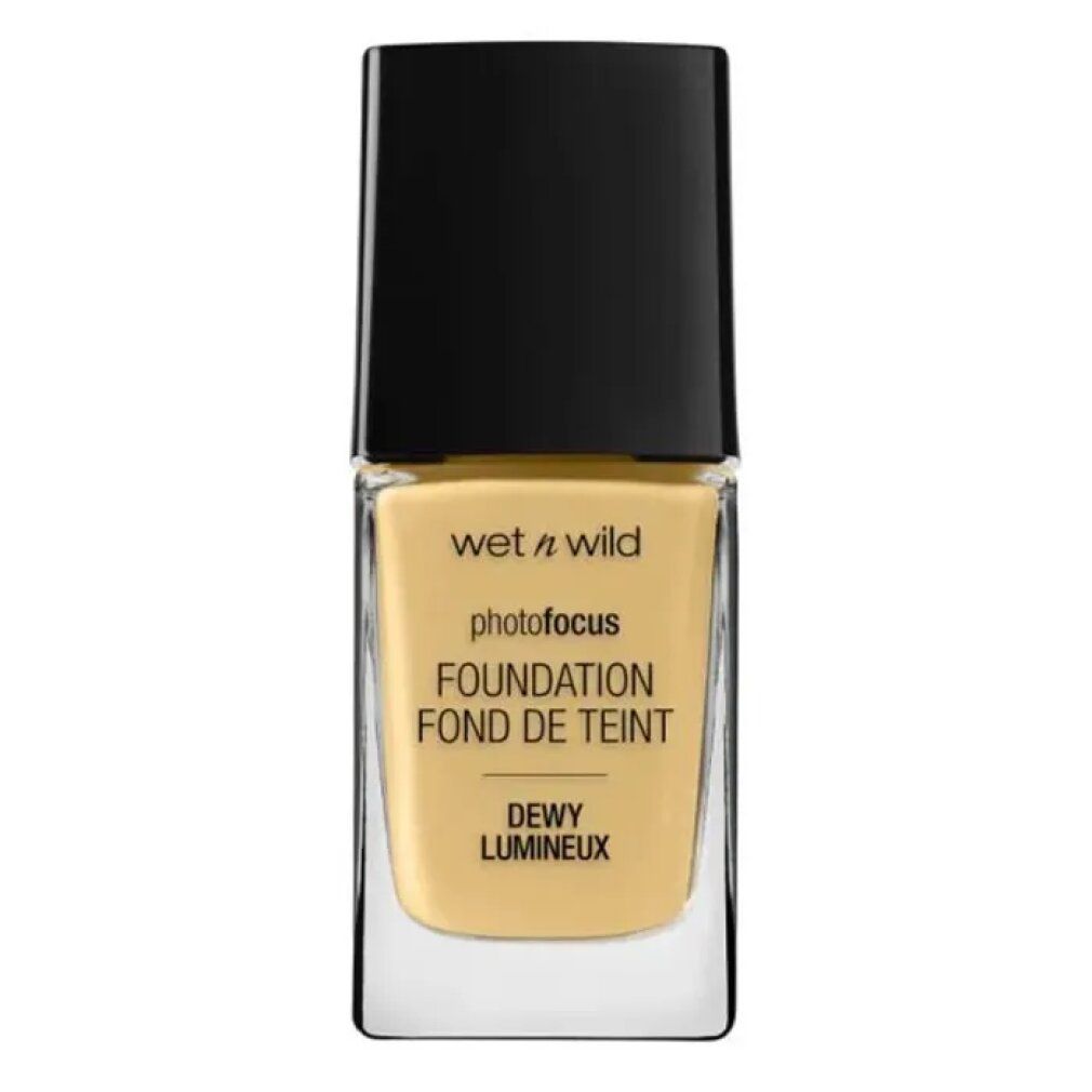Fondotinta liquido Wet n Wild Photo Focus in flacone di vetro con tappo nero. Scritta: Dewy Lumineux.