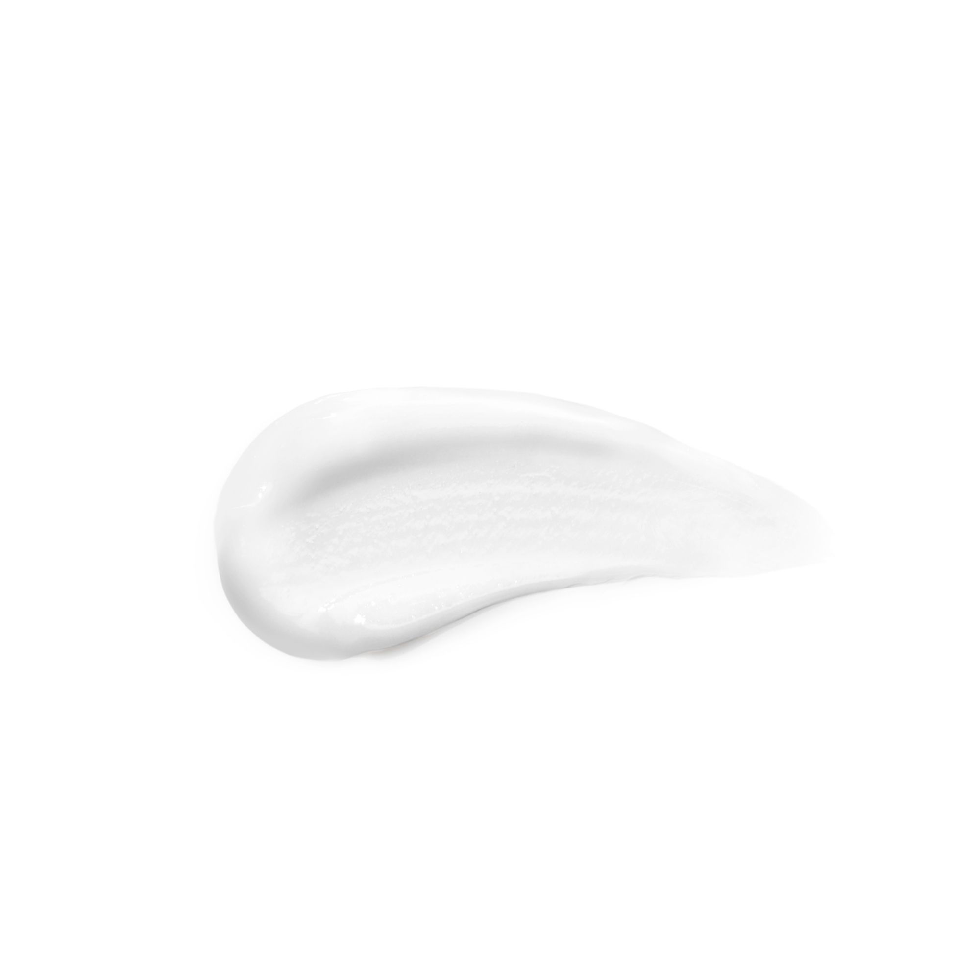 Macchia di crema bianca. Consistenza liscia. Su sfondo bianco.