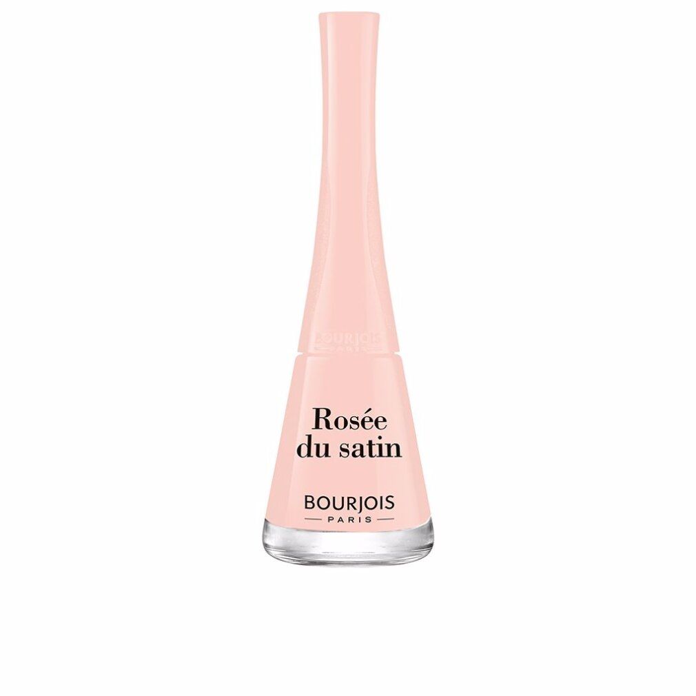 Flacone di smalto rosa. Scritta 'Rosée du satin' e 'Bourjois Paris'.