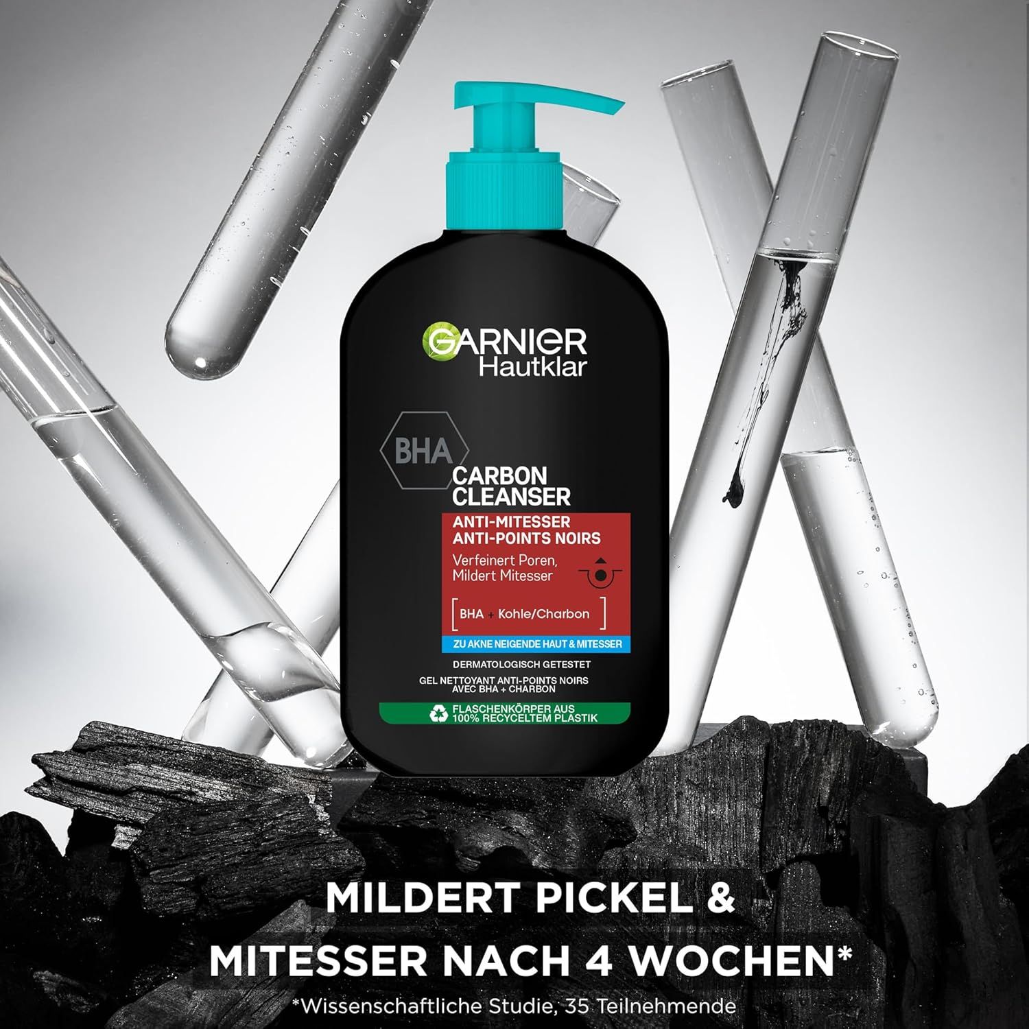 Flacone nero Garnier Hautklar Waschgel. BHA Carbon Cleanser. Con carbone. Pompa turchese. Testo in tedesco.